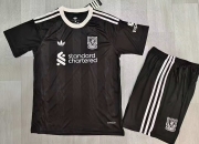 2526 L-i black gk kids kit